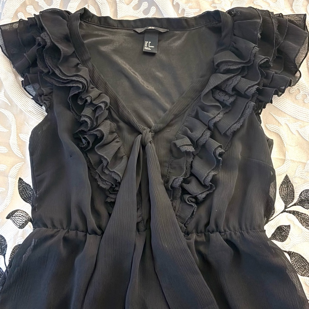 H&M Black Ruffled Top - Picture 3 of 5